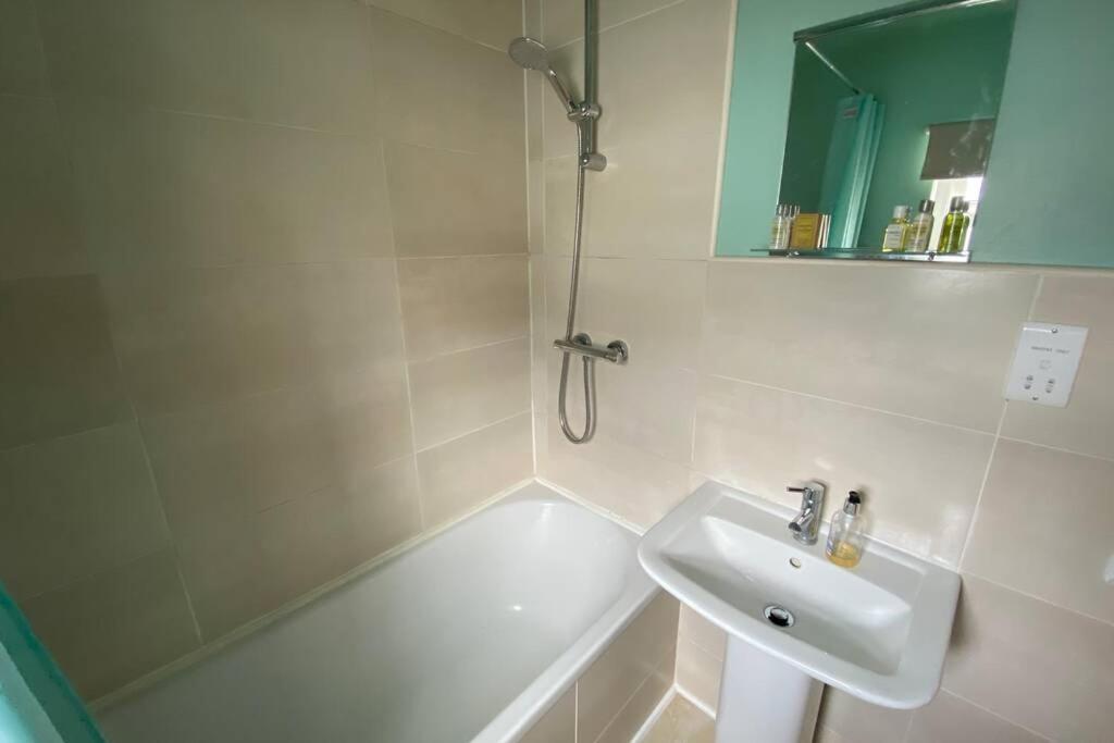 Apartamento Sited In Lytham, Not Moss Side, Meadow Hse, Entire Hse, Sleeps 6 Moss Side  Exterior foto